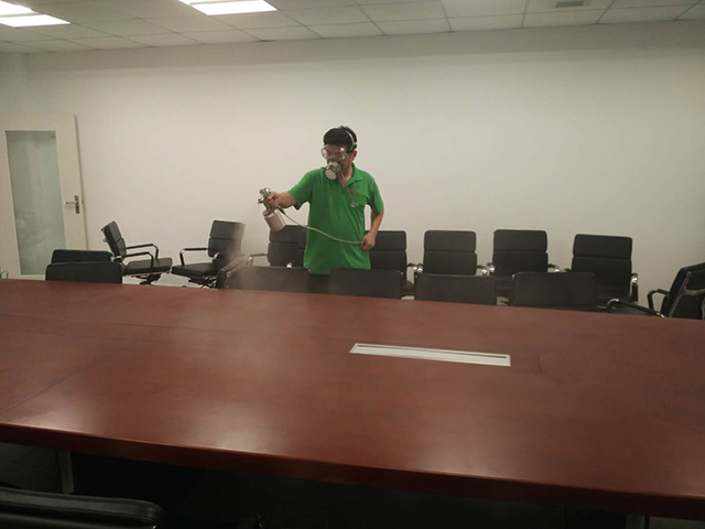 深圳市龍華區比鄰天地港鐵公司甲醛治理現場