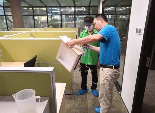 格安瑞總裁顏怡華親臨施工現場指導工作